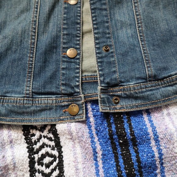 ❤ GAP kids Classic Jean Jacket - Picture 3 of 7